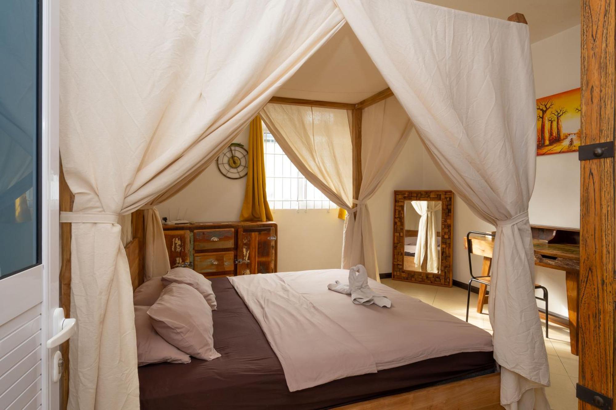 Twakila Sunset Suites Ла-Голет Экстерьер фото