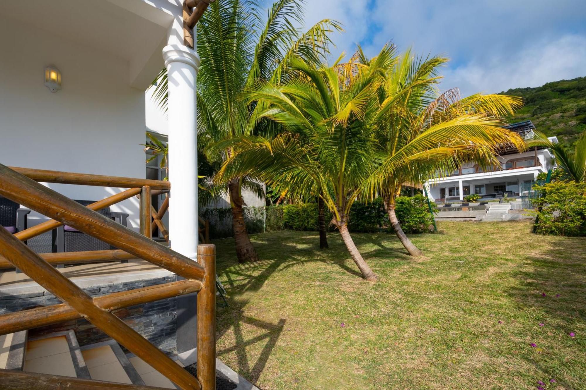 Twakila Sunset Suites Ла-Голет Экстерьер фото