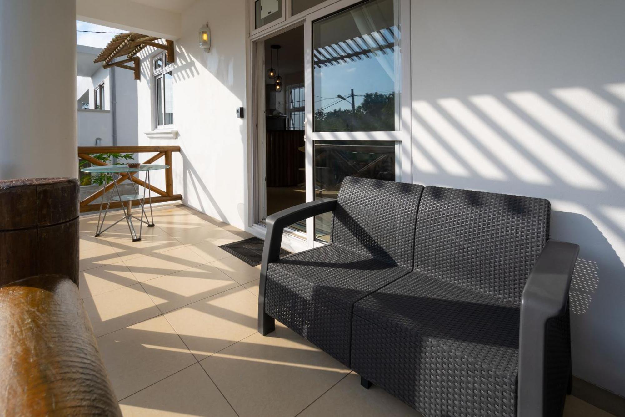 Twakila Sunset Suites Ла-Голет Экстерьер фото